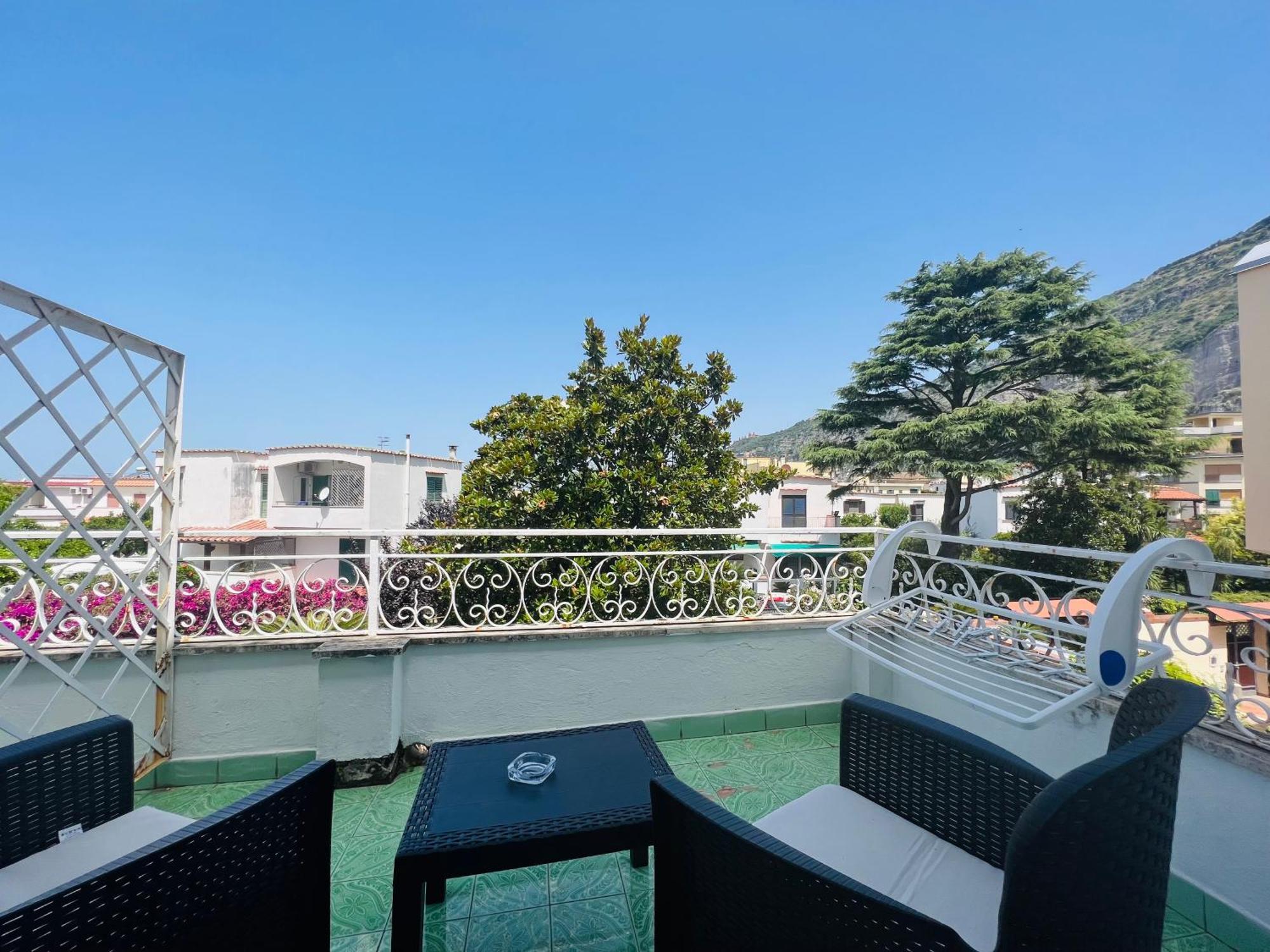 Yourhome - Villa Sorrento ميتا المظهر الخارجي الصورة